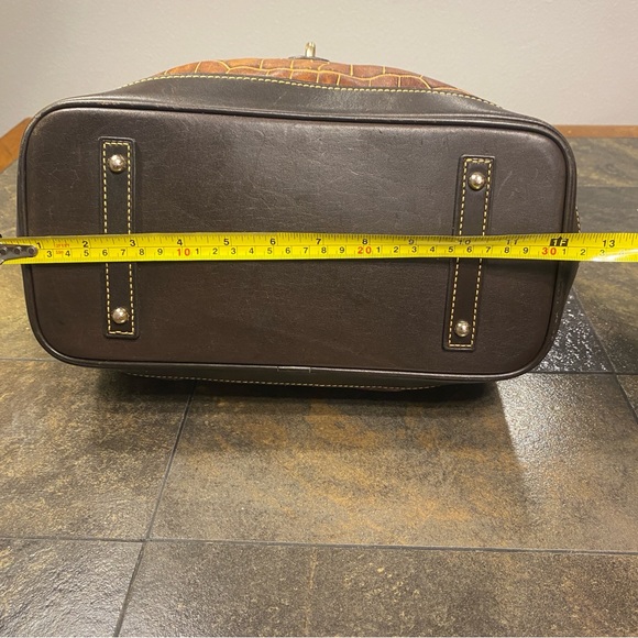 DOONEY & BOURKE Croc Embossed Brown Leather Logo Lock Hobo Shoulder Bag - Picture 11 of 15